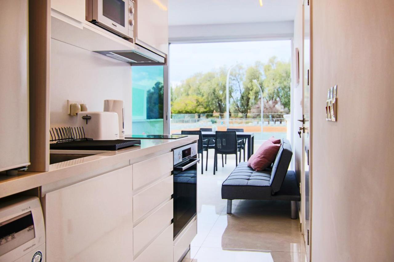 Apartament Phaedrus Living - Seaside Luxury Flat Harbour 102 Pafos Zewnętrze zdjęcie